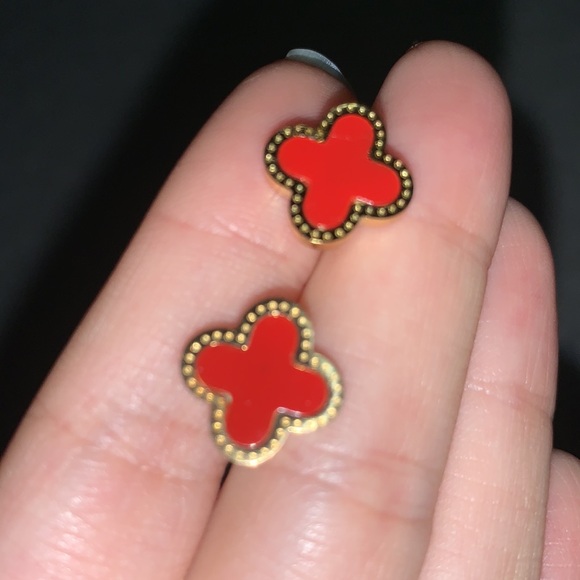 Red and Gold Clover Earrings - Picture 4 of 16